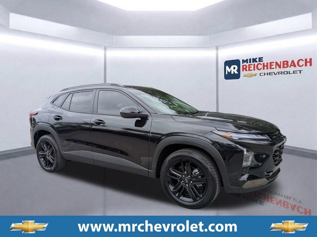 2026 Chevrolet Trax ACTIV in Mosaic Black Metallic — front three-quarter view