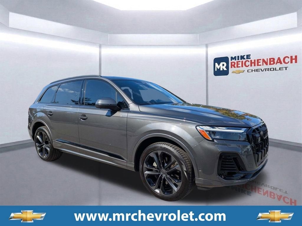 2026 Audi Q7 Premium Plus in Other — front three-quarter view